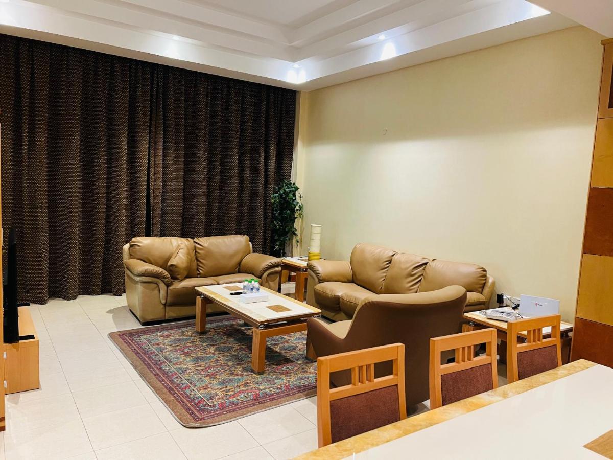 Elite Tower Apartment Seef Exterior photo